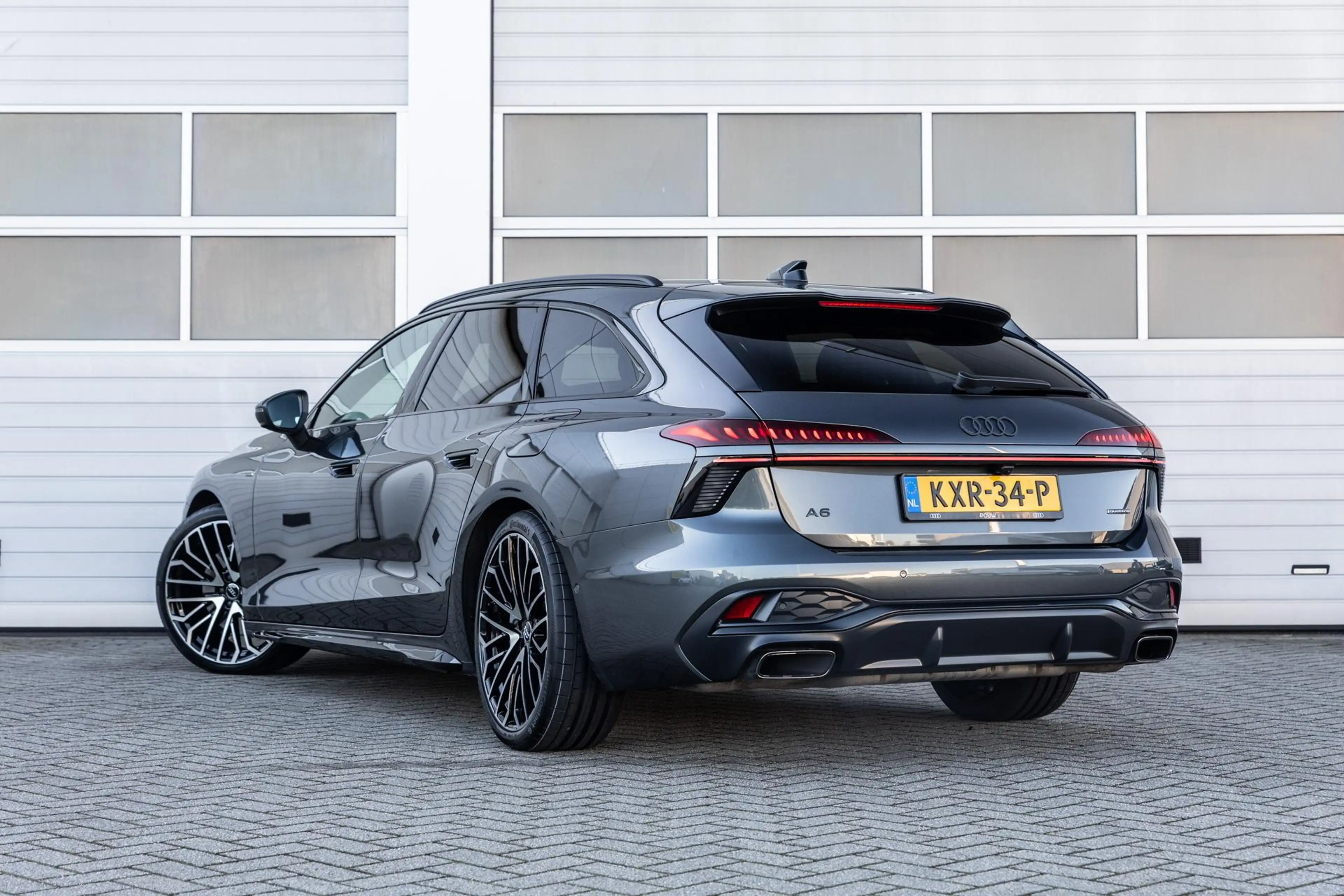Audi A6 Avant 2.0 e-hybrid 299pk quattro S edition | Trekh — photo 14