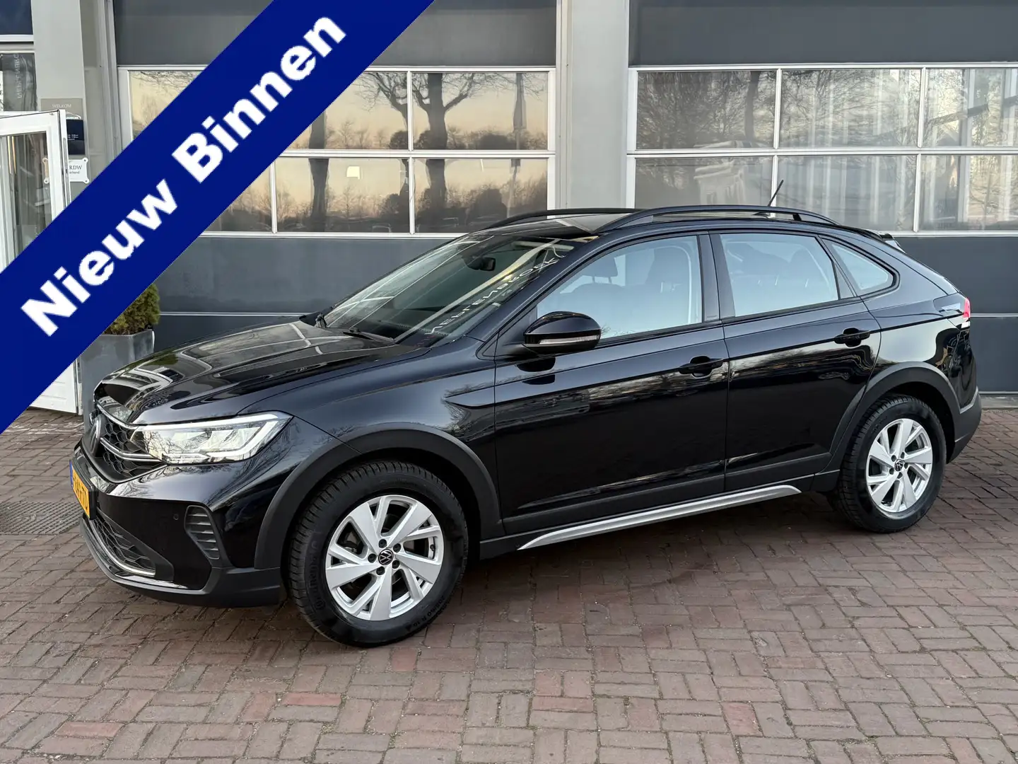 Volkswagen Taigo 1.0 TSI Life AIRCO/NAV/LMV/PDC  06-2022 166.249 KM Nero - 1