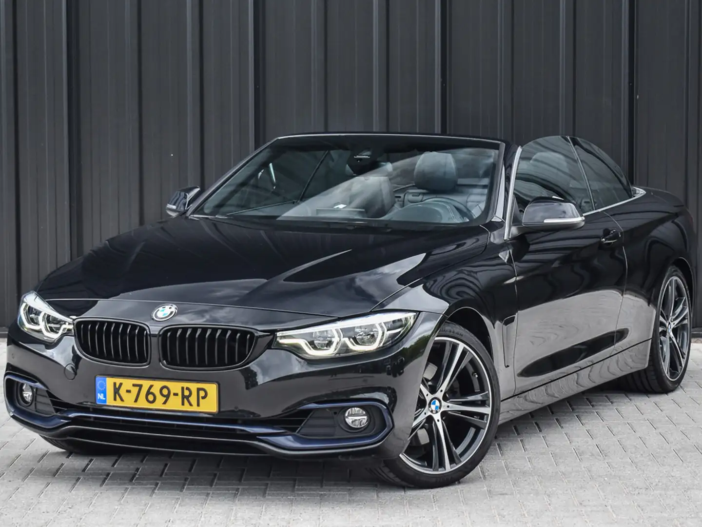 BMW 430 4-serie Cabrio 430i HIGH EXECUTIVE | COMFORT ACCES Černá - 2