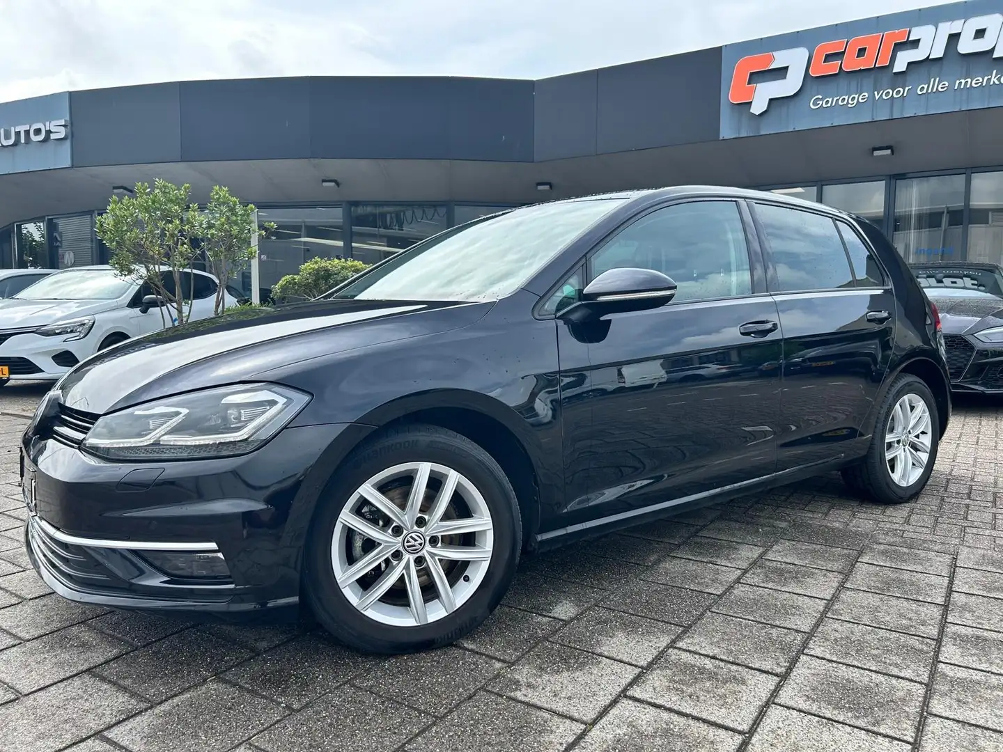 Volkswagen Golf 1.4 TSI DSG Highline Panoramadak Schwarz - 2