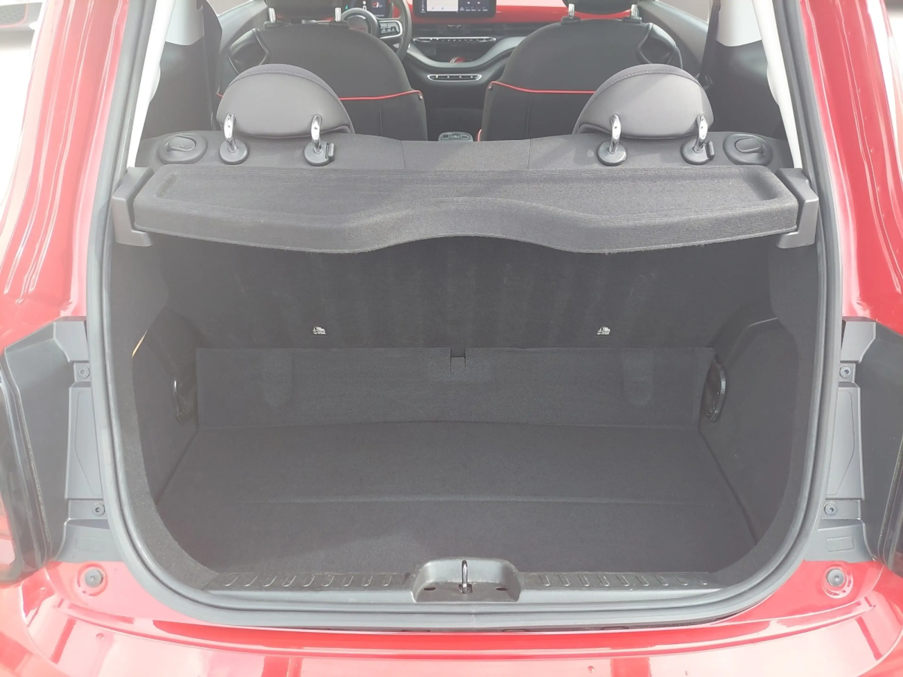 Fiat 500e Red Edtion 42 kWh — photo 12