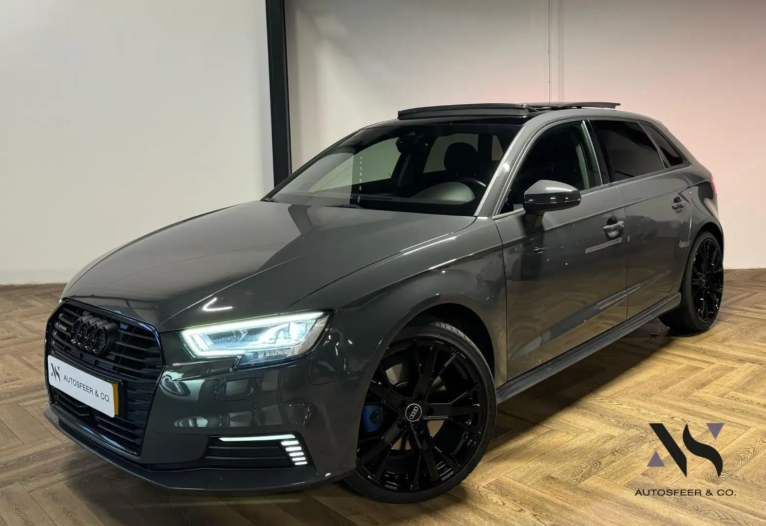 Audi A3 Sportback 1.4 e-tron Sport Line PANO KEYLESS' - 1