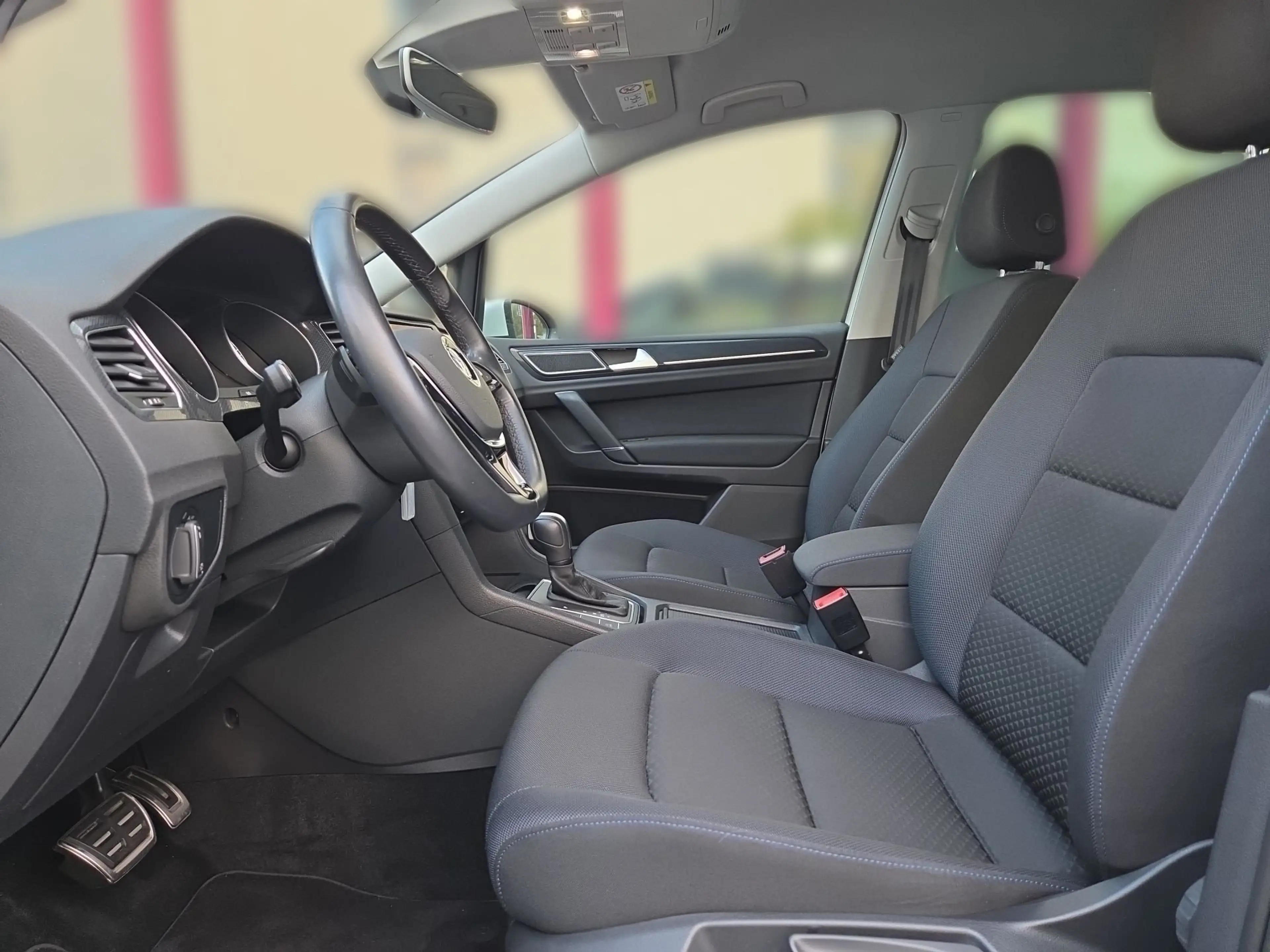 Volkswagen Golf Sportsvan UNITED 1.5TSI DSG ACC+KAMERA+LED+NAVI+SITZHZG! — photo 8