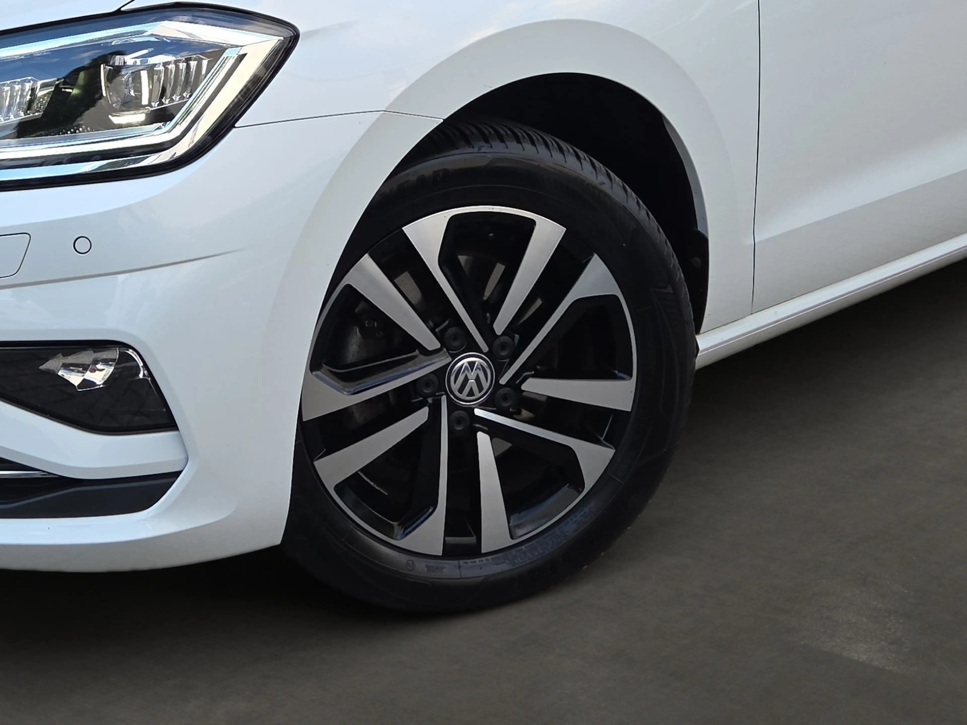 Volkswagen Golf Sportsvan UNITED 1.5TSI DSG ACC+KAMERA+LED+NAVI+SITZHZG! — photo 7