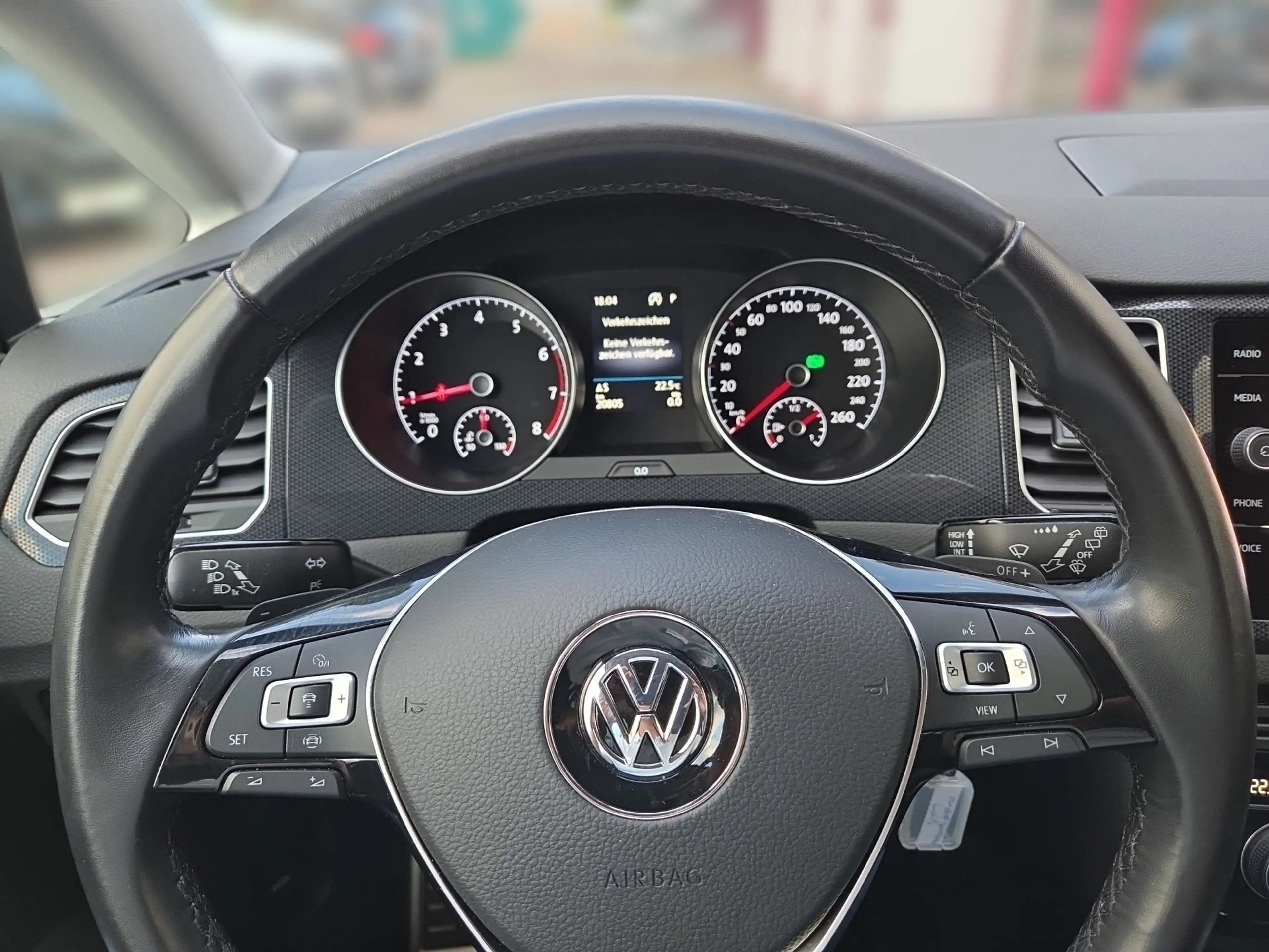 Volkswagen Golf Sportsvan UNITED 1.5TSI DSG ACC+KAMERA+LED+NAVI+SITZHZG! — photo 9