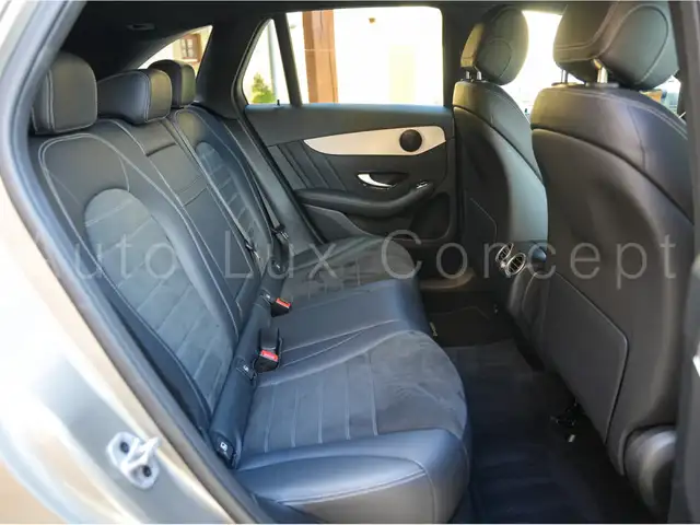 Mercedes-Benz 300 view 10