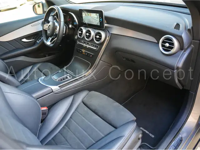 Mercedes-Benz 300 view 6