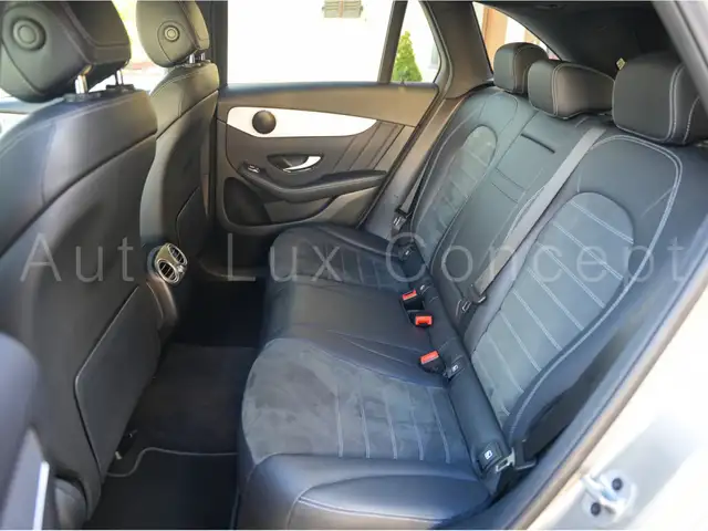 Mercedes-Benz 300 view 9