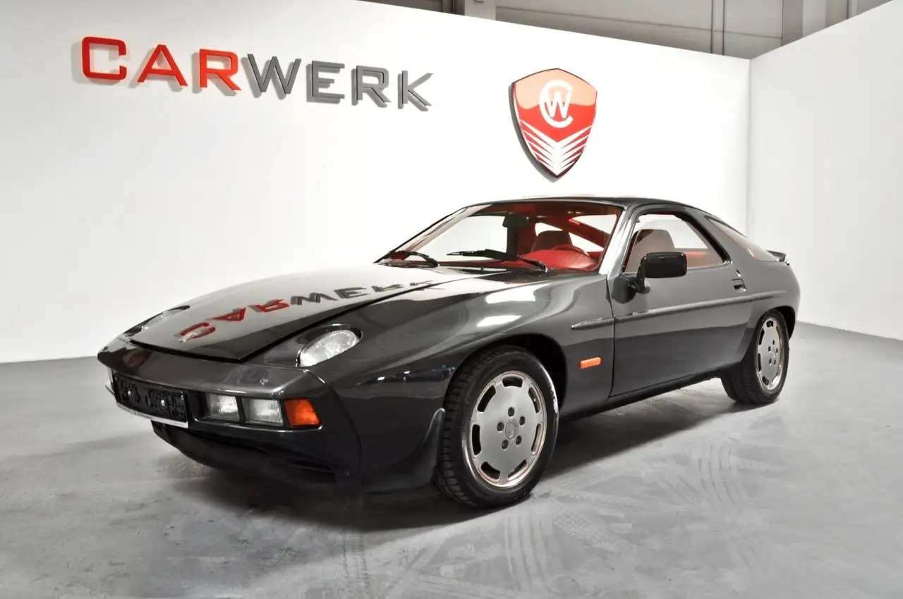 Porsche 928 S, foto 1