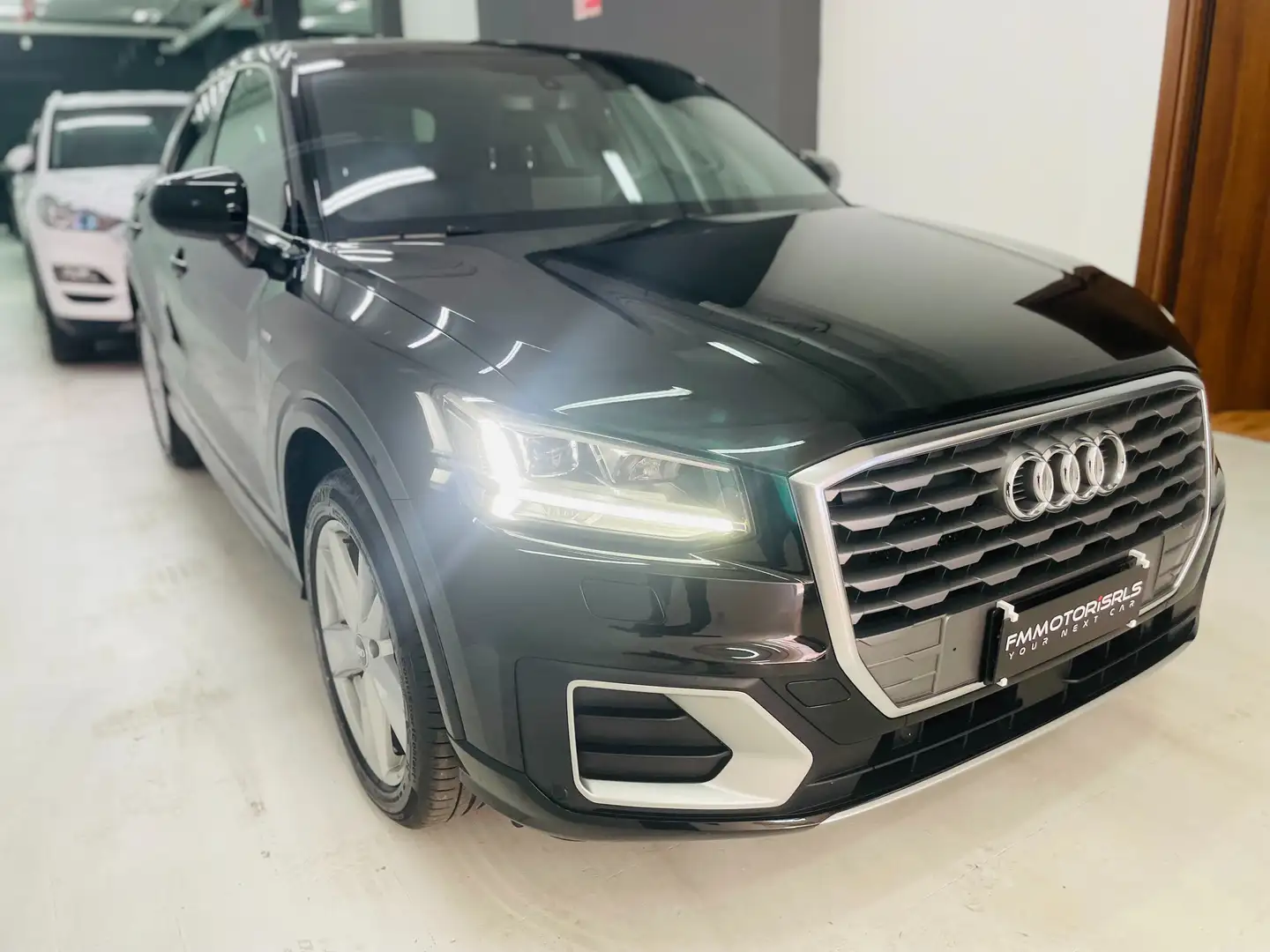 Audi Q2 110 KW 150 CV S-LINE Negro - 1