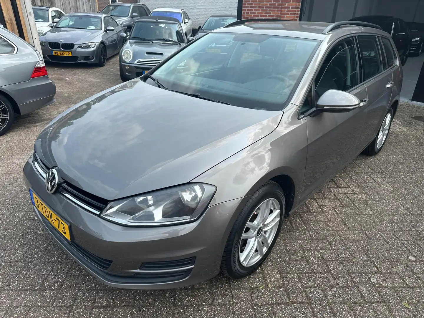 Volkswagen Golf Variant 1.2 TSI Trendline NAVI-PDC-AIRCO-CENTRAAL Gris - 2