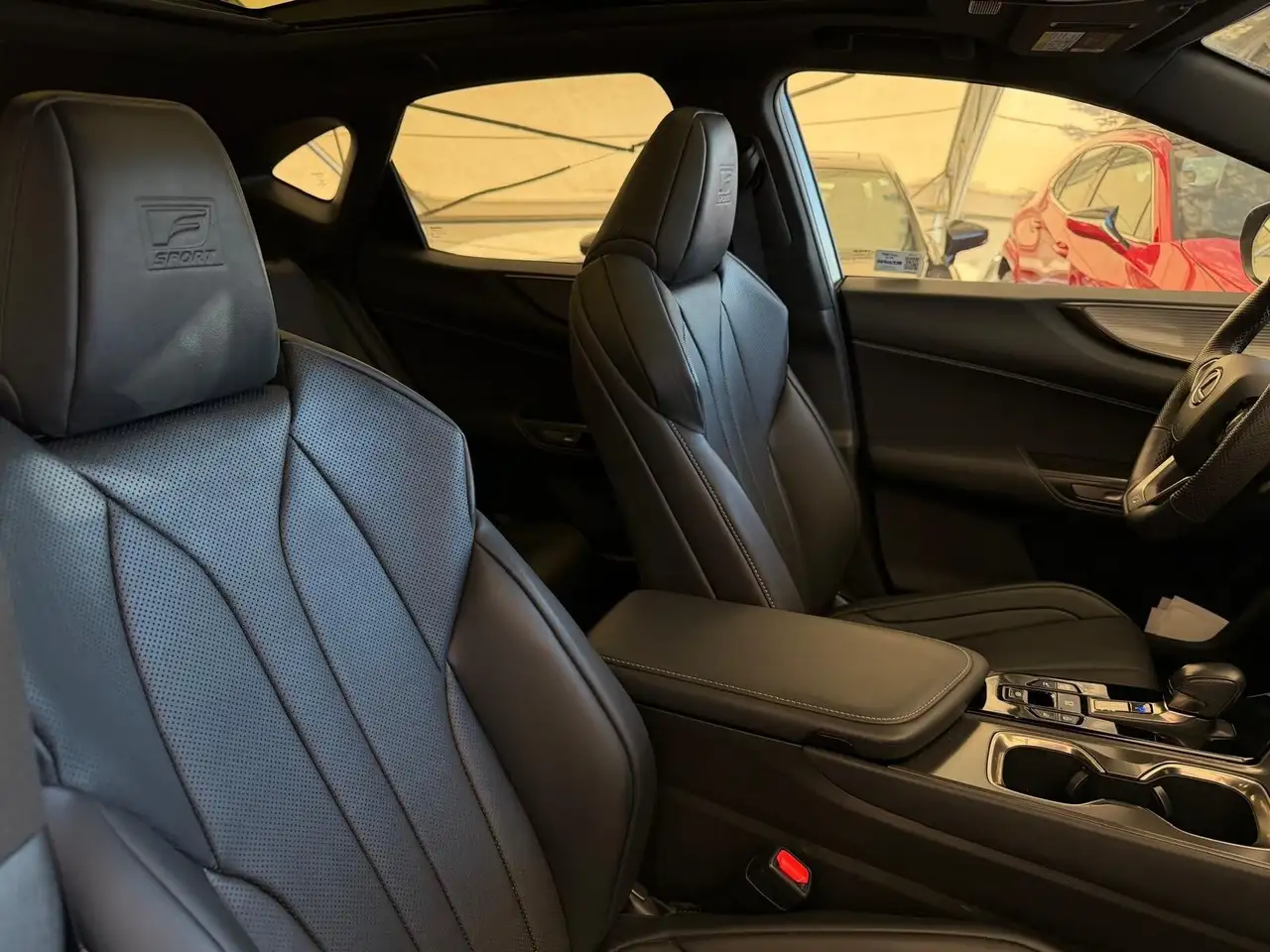 Lexus NX снимка Lexus NX