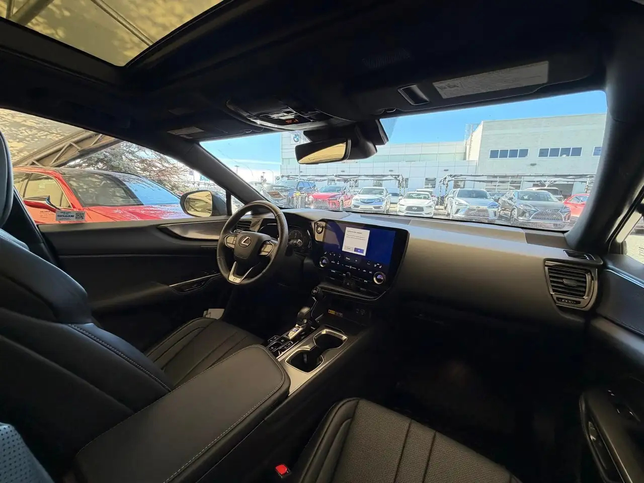 Lexus NX снимка Lexus NX