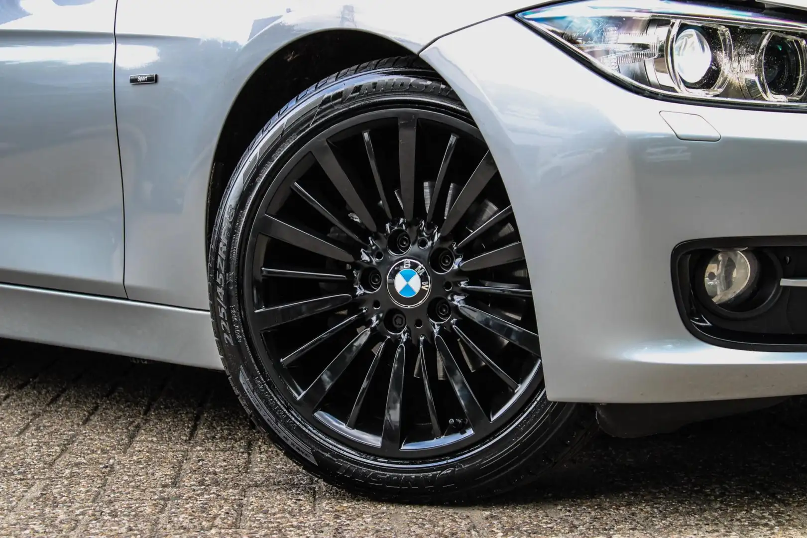BMW 320 3-serie 320i M-Sport FACELIFT NAP 220pk KLEPPEN XE siva - 2