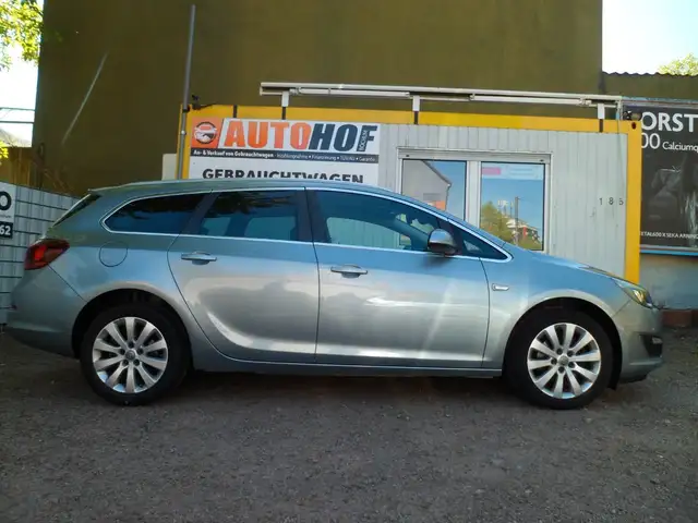 Opel Astra view 9