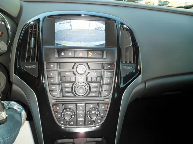 Opel Astra view 14