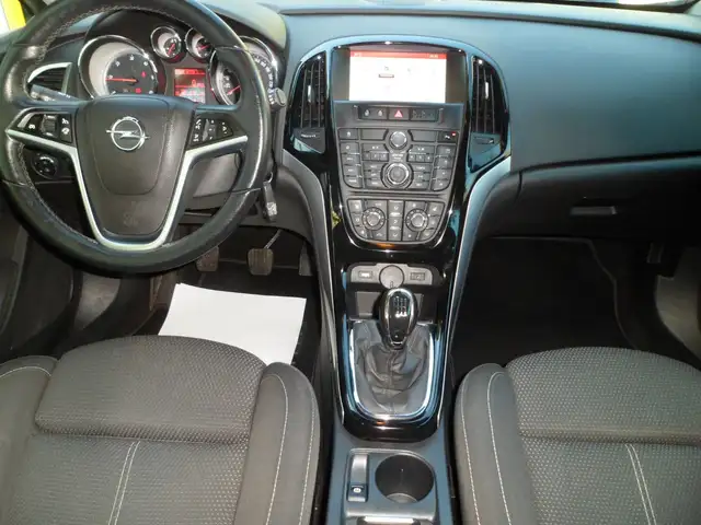 Opel Astra view 15