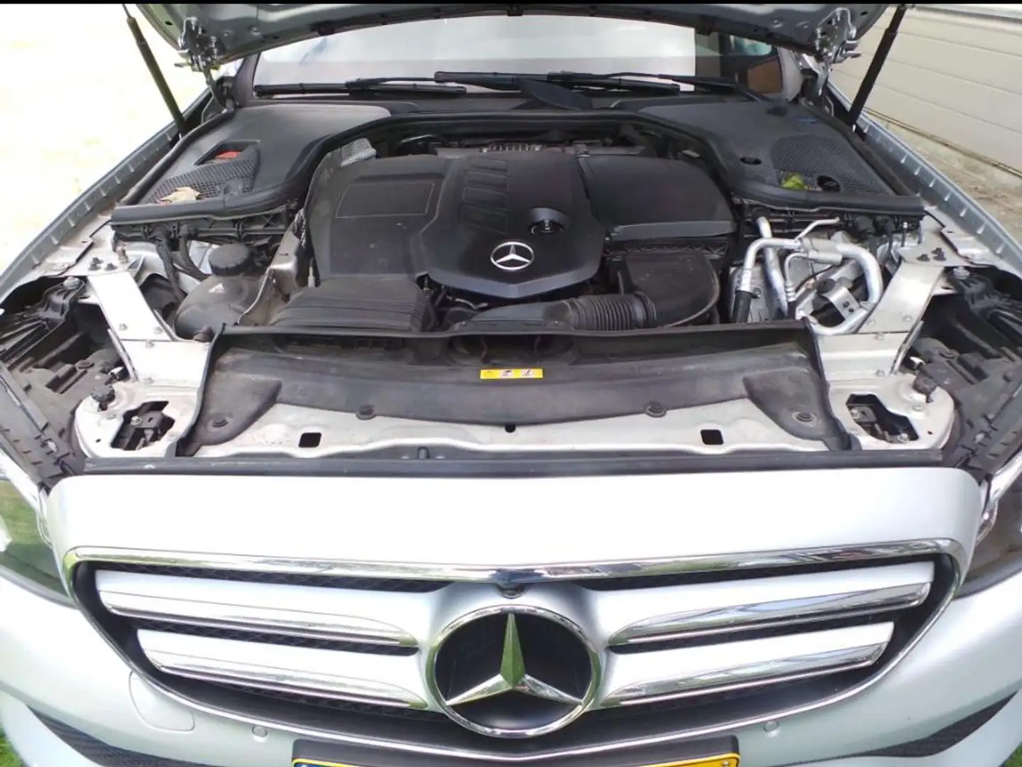 Mercedes-Benz E 220 E 220 Prestige Plus Zilver - 2