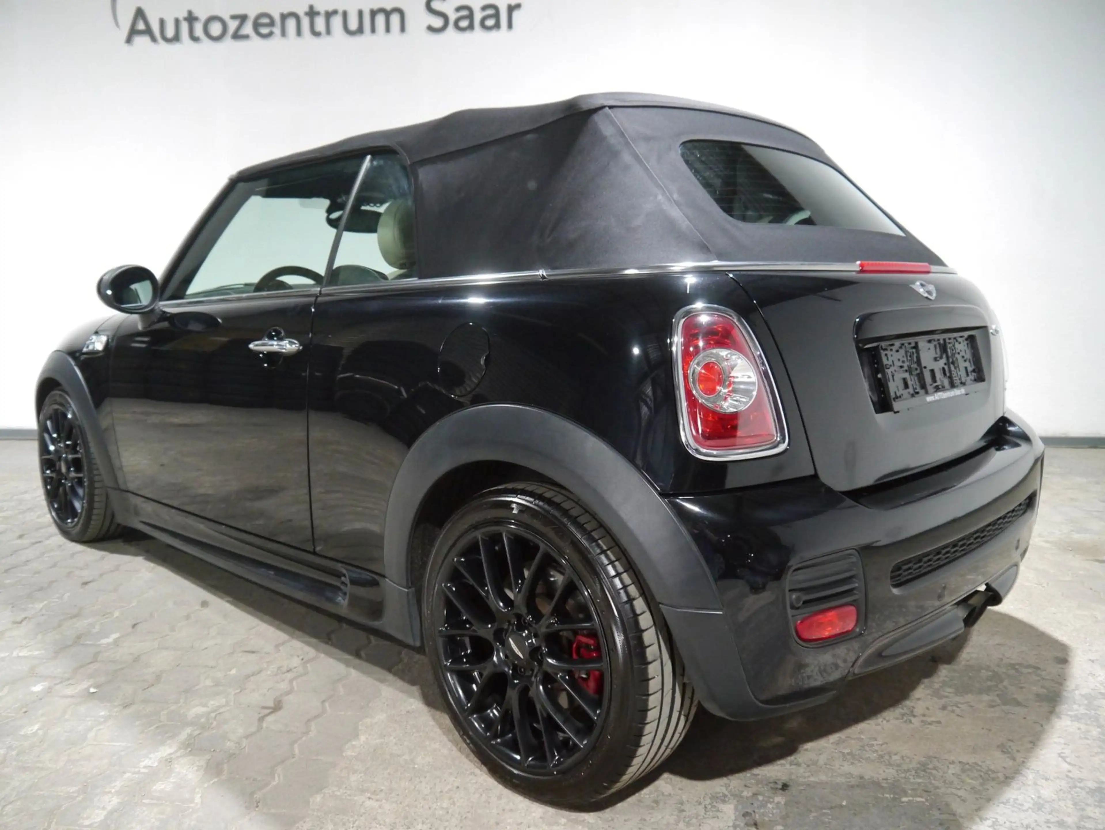 MINI John Cooper Works Cabrio Xenon Leder SH Tempomat — photo 11