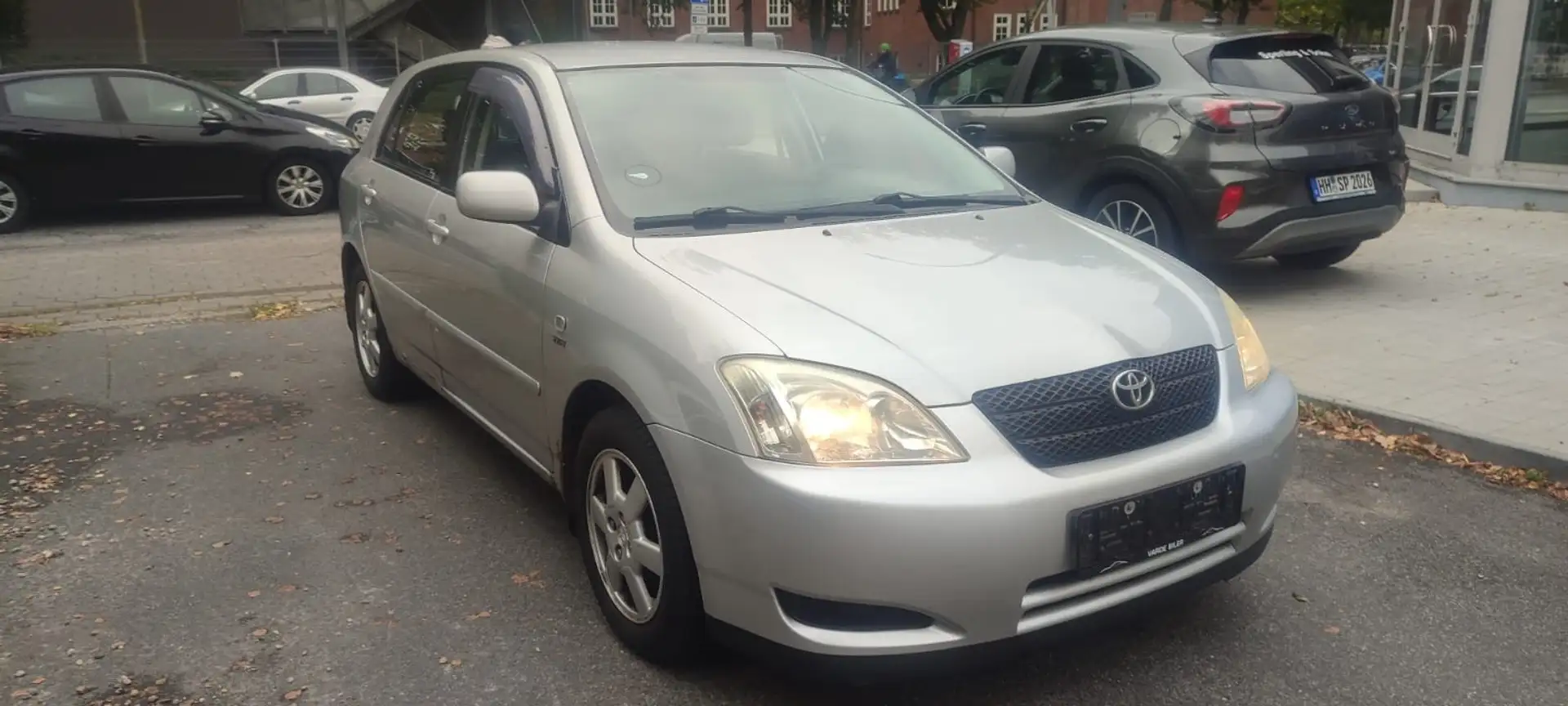 Toyota Corolla Toyota Corolla Compakt 1,6 Liter AC Silber - 2