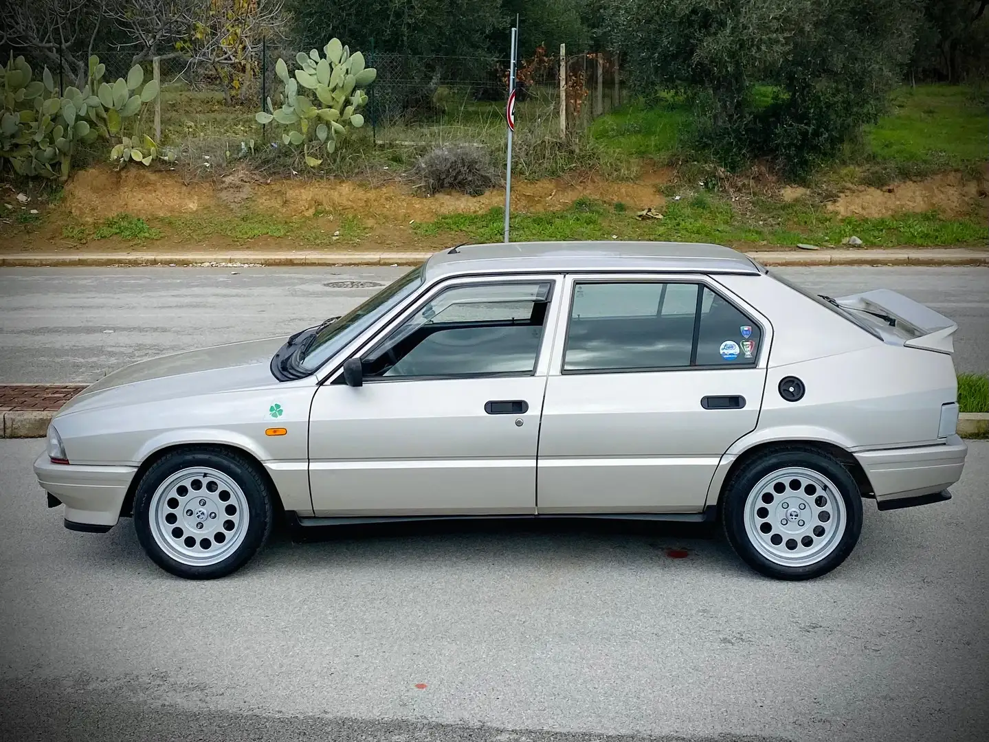 Alfa Romeo 33 1.7 Quadrifoglio Verde Silber - 2