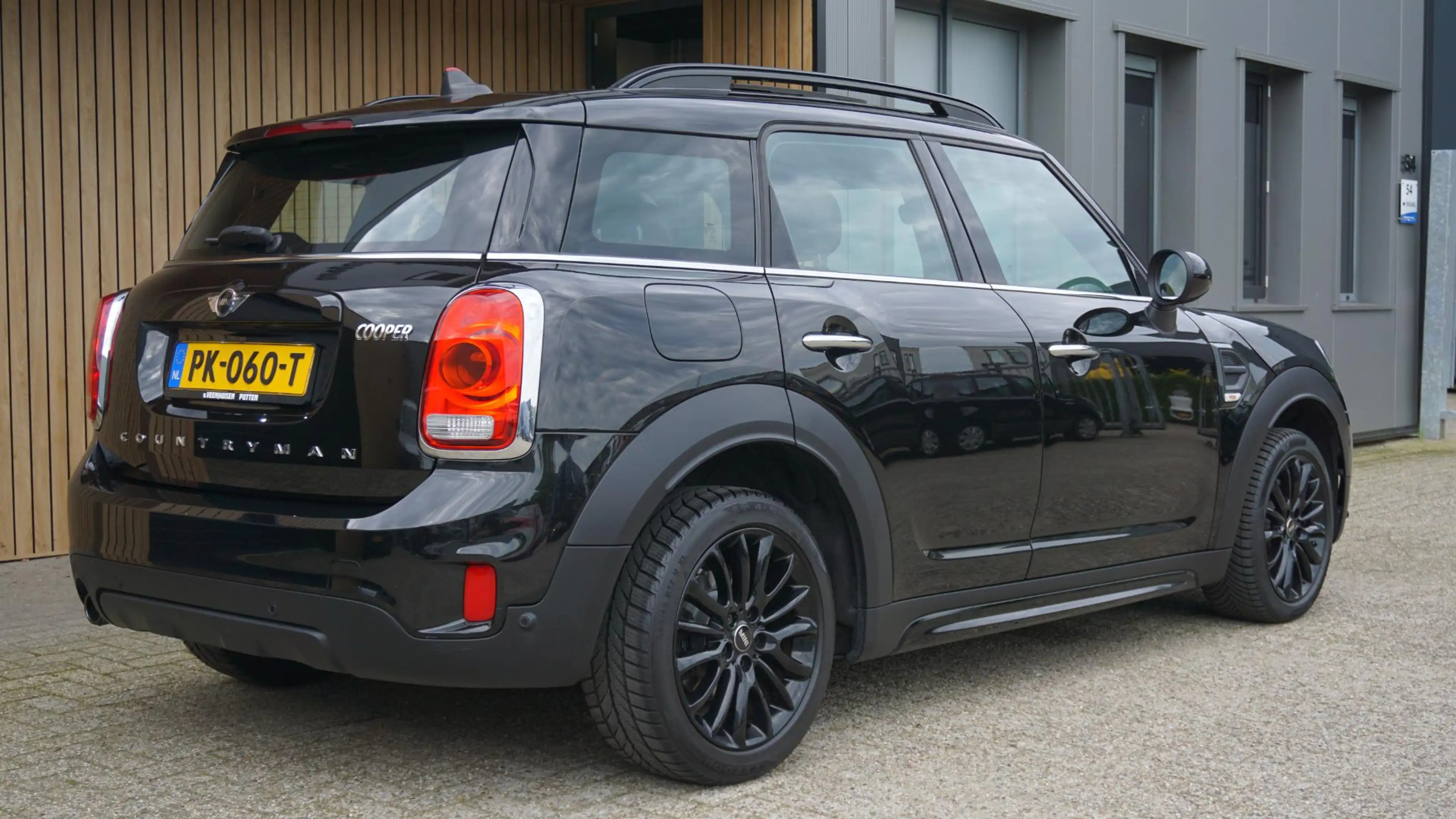 MINI Cooper Countryman 1.5 136pk *Black Optik* Pano.Dak Leder H&K 17inch — photo 5