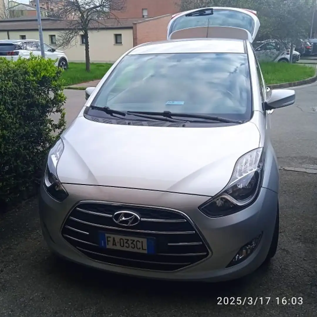 Hyundai iX20 ix20 1.4 crdi Xpossible FL E6 Argento - 1