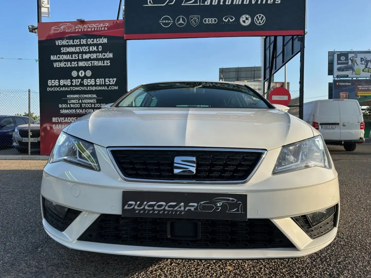 SEAT Leon 1.6TDI CR S&S Style Visio Bianco - 1
