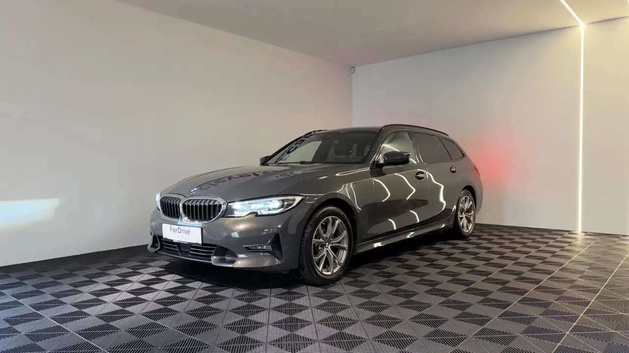 BMW 320