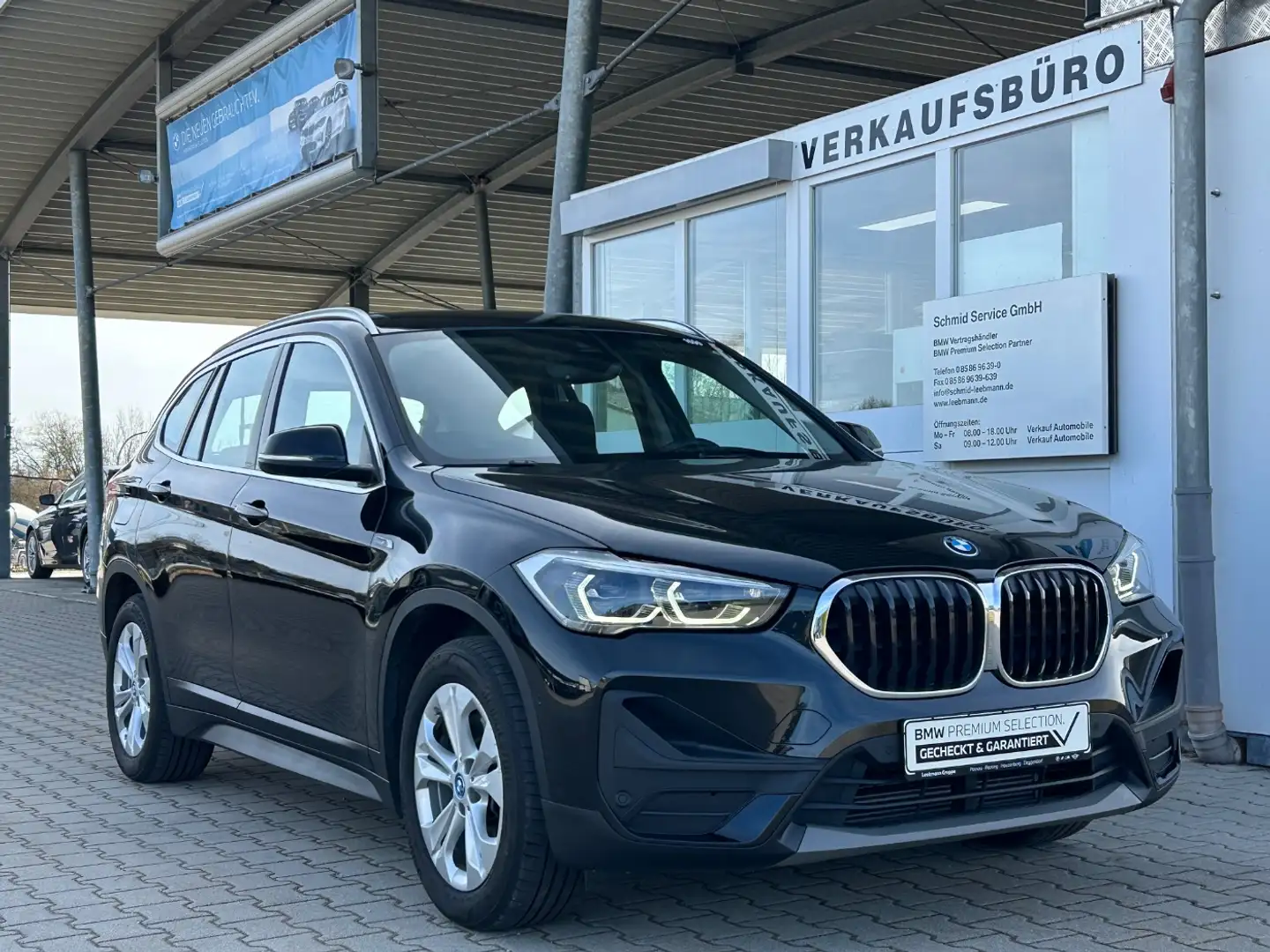 BMW X1 xDrive25e Adv. RFK/AdaptLED 2 JAHRE GARANTIE Zwart - 2