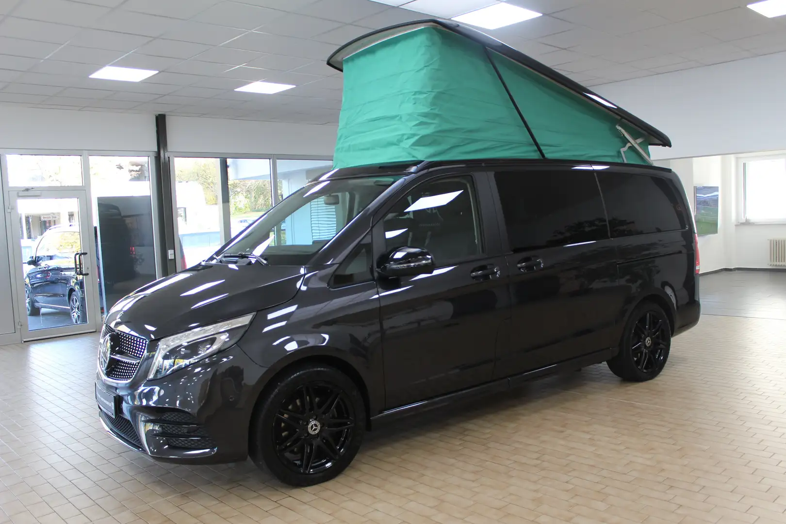 Mercedes-Benz Marco Polo V300 d HORIZON EDITION 4MATIC ArtVenture AMG Grau - 2