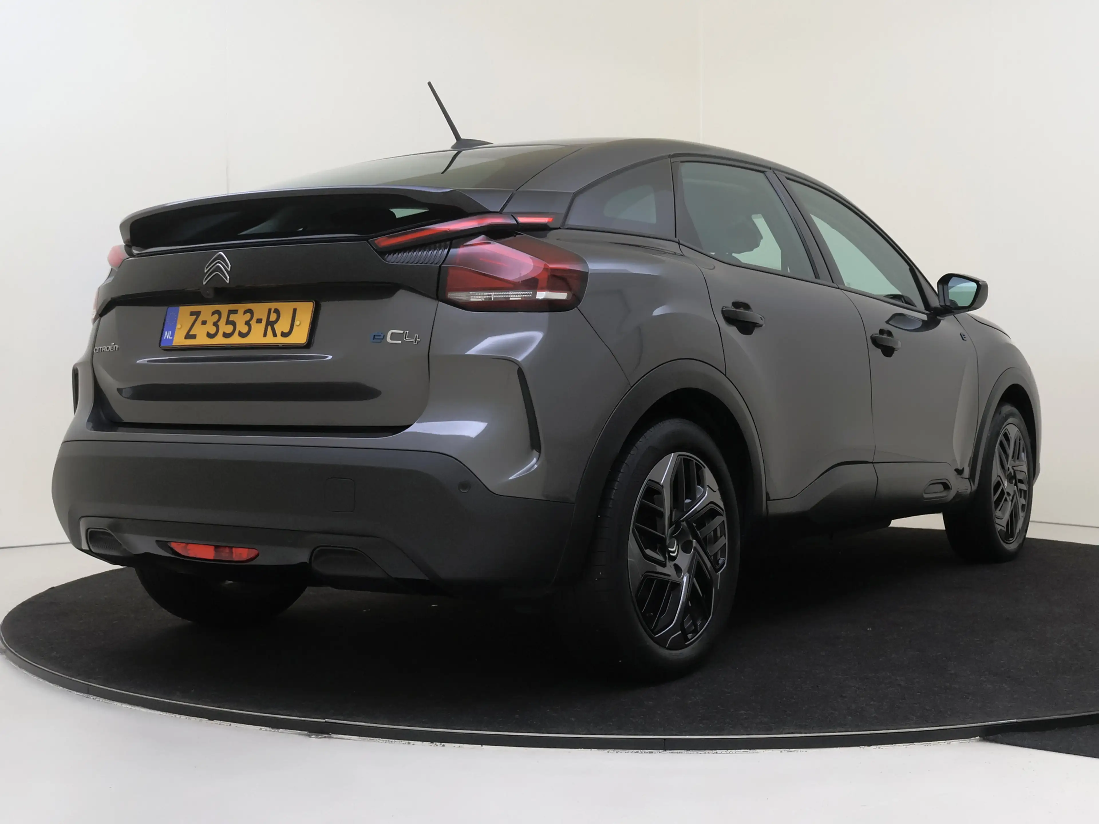 Citroen E-C4 Electric You 50 kWh — photo 11