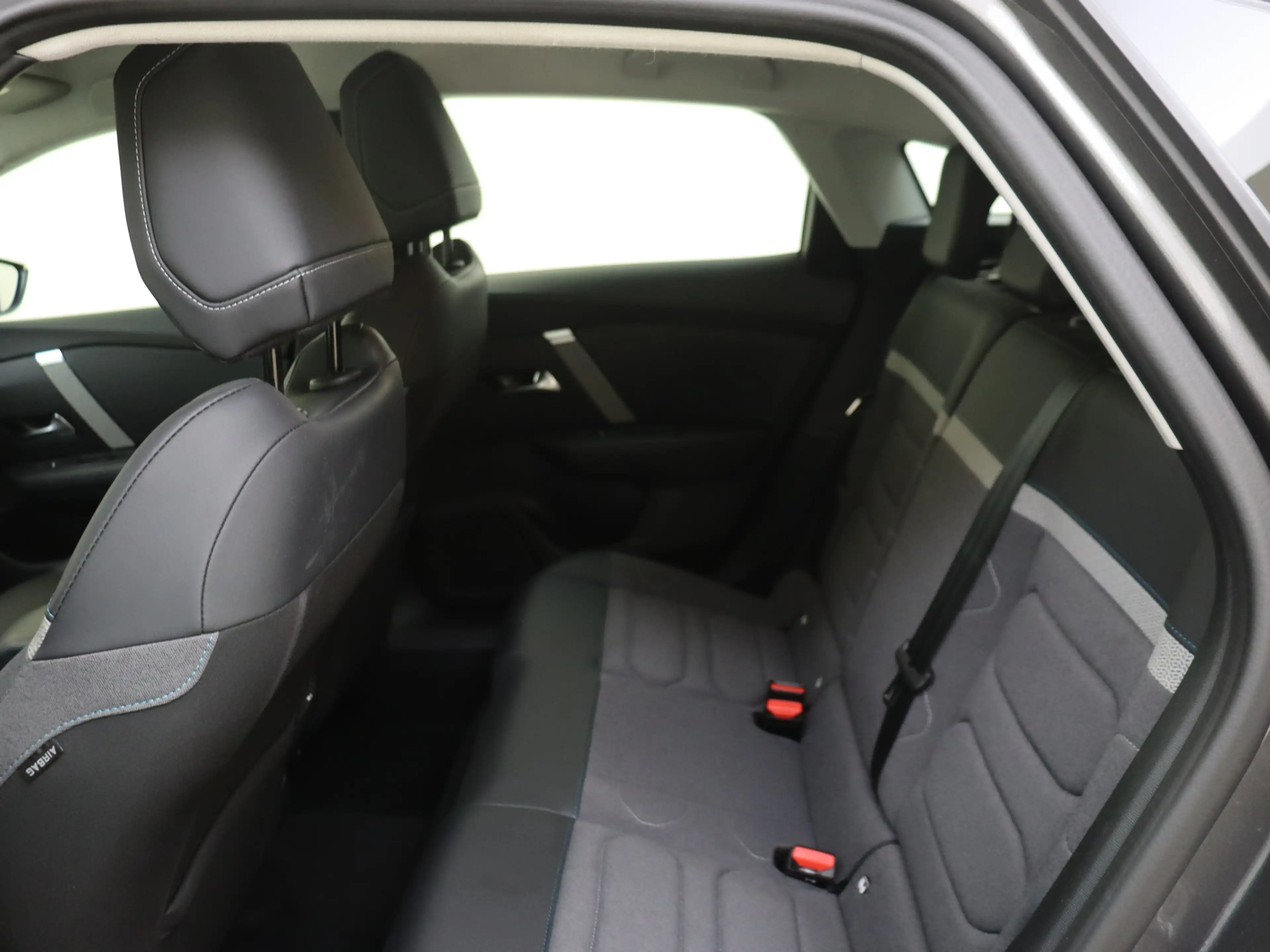 Citroen E-C4 Electric You 50 kWh — photo 12