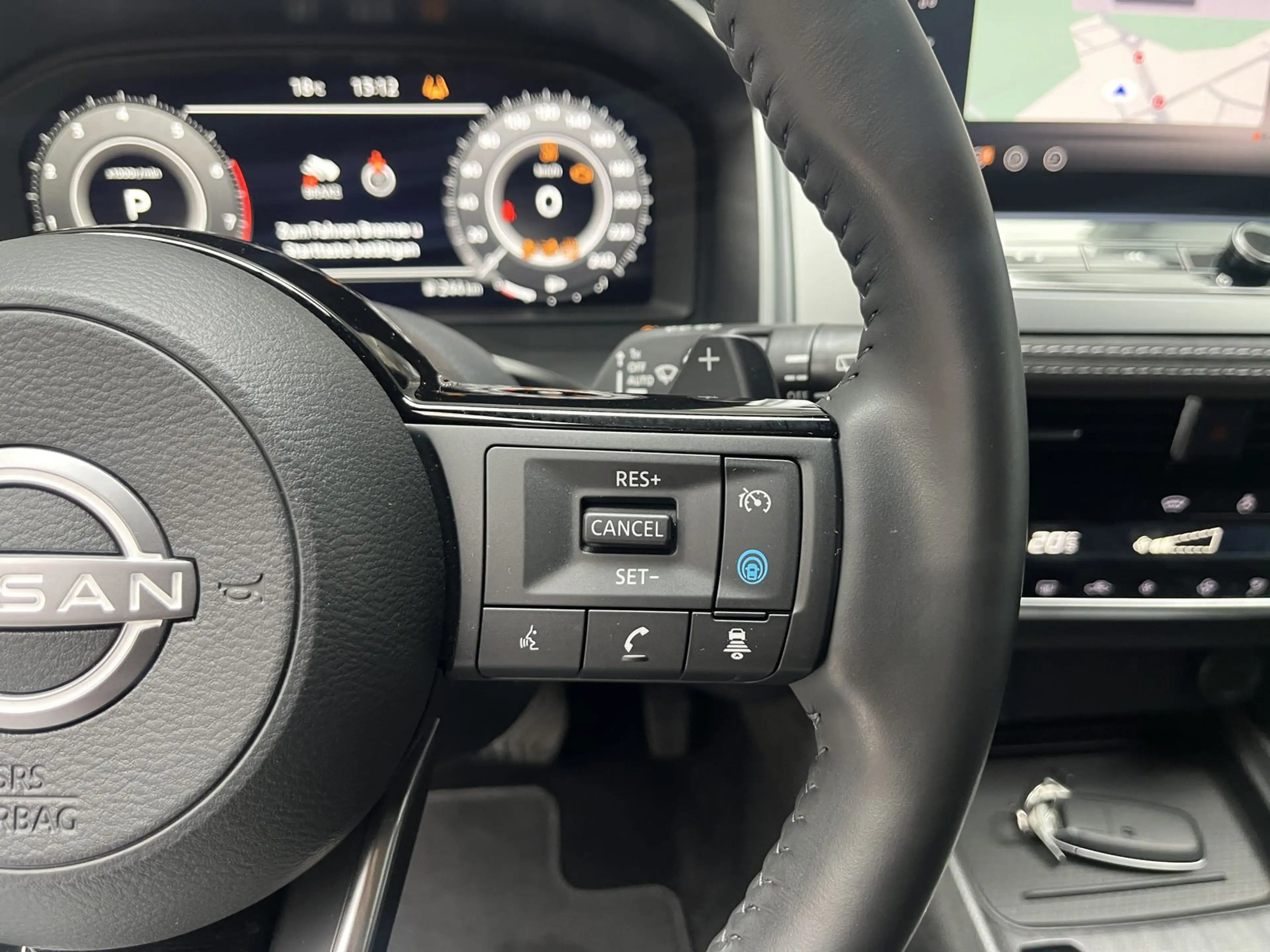 Nissan Qashqai Tekna+ Panorama 360° Carplay DAB BOSE — photo 13