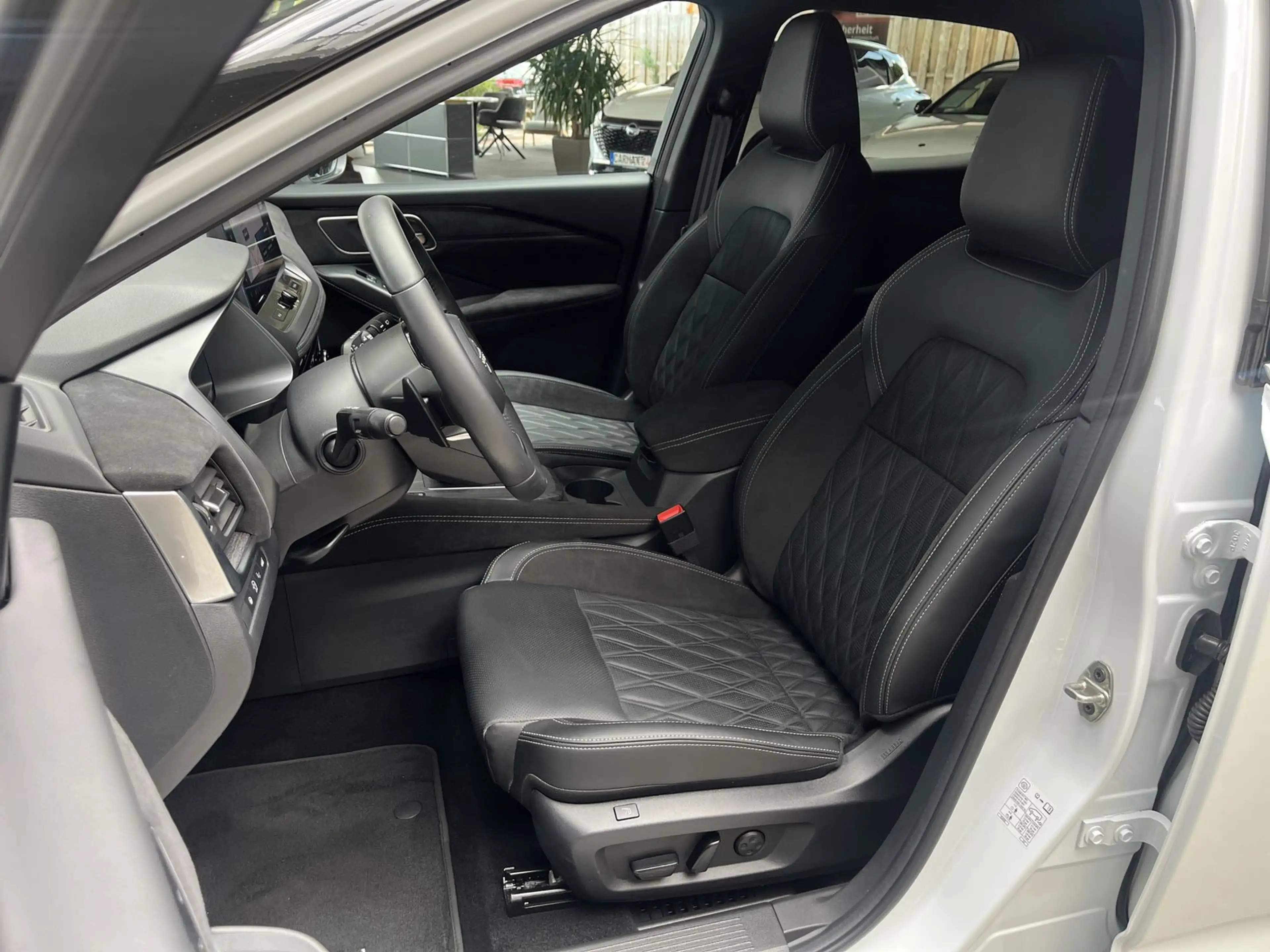 Nissan Qashqai Tekna+ Panorama 360° Carplay DAB BOSE — photo 2