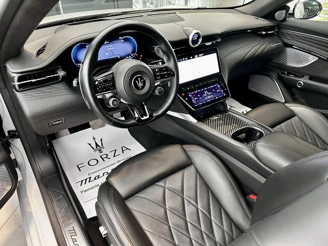 Maserati GranTurismo 2023 — фото 9