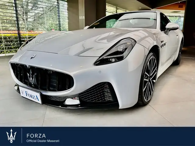 Maserati GranTurismo 3.0 Modena awd auto,Verniv. Fuoriserie, Adas Lev 2