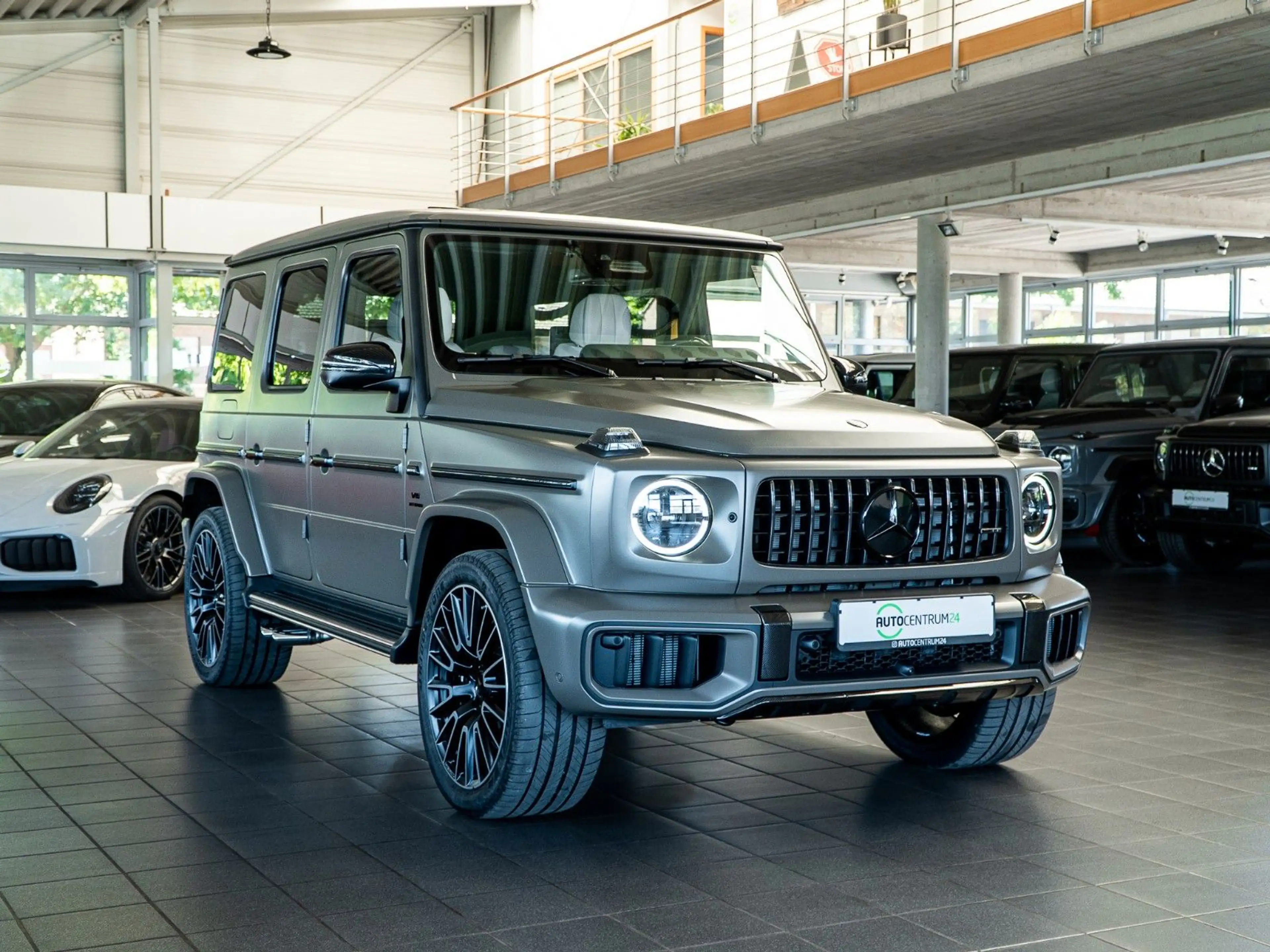Mercedes-Benz G 63 AMG G63 AMG Manufaktur TV Carbon Burm AHK — photo 4