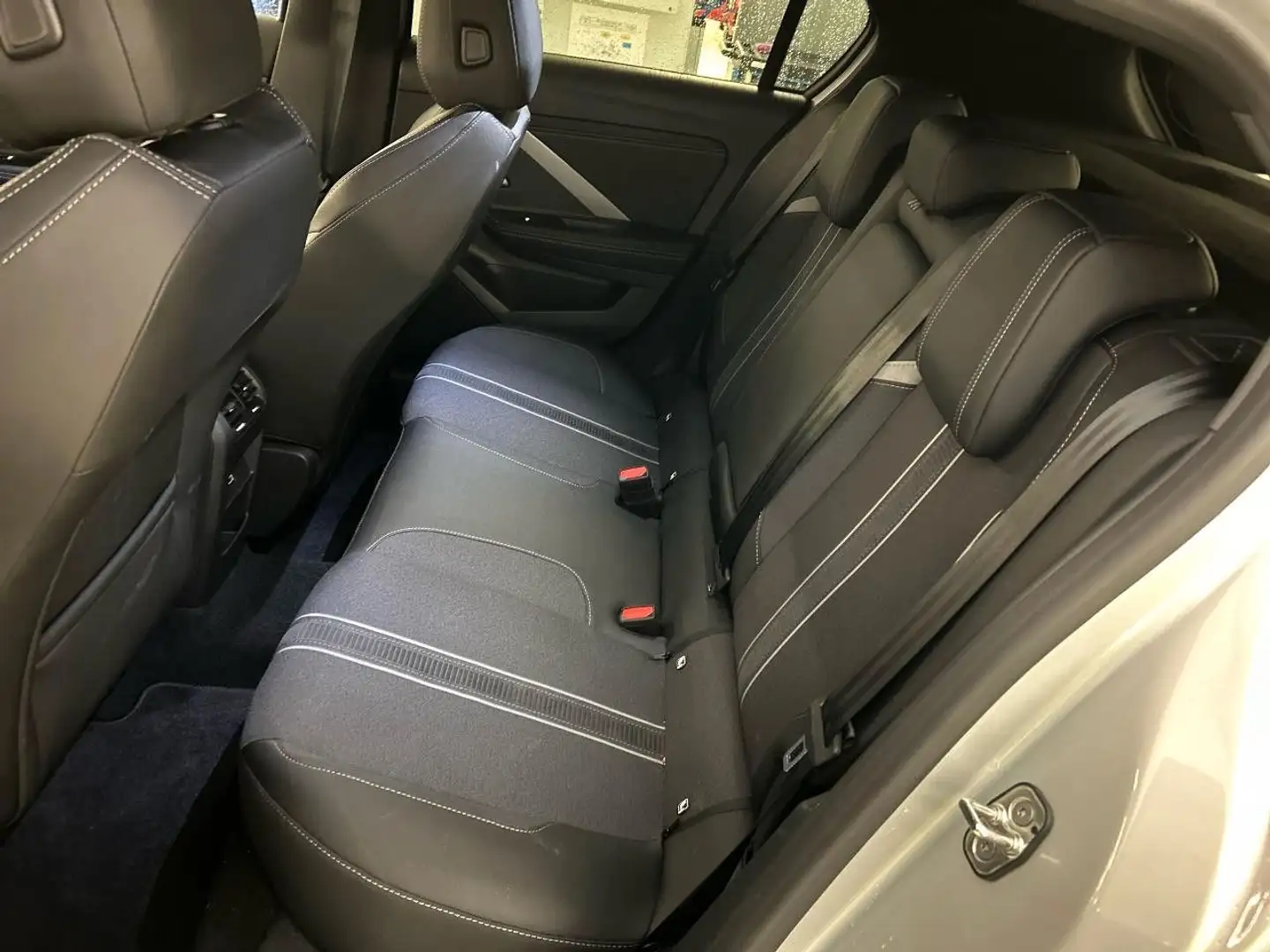 Opel Astra L  GS Line *AHK*NAVI*Winterpaket Silber - 2