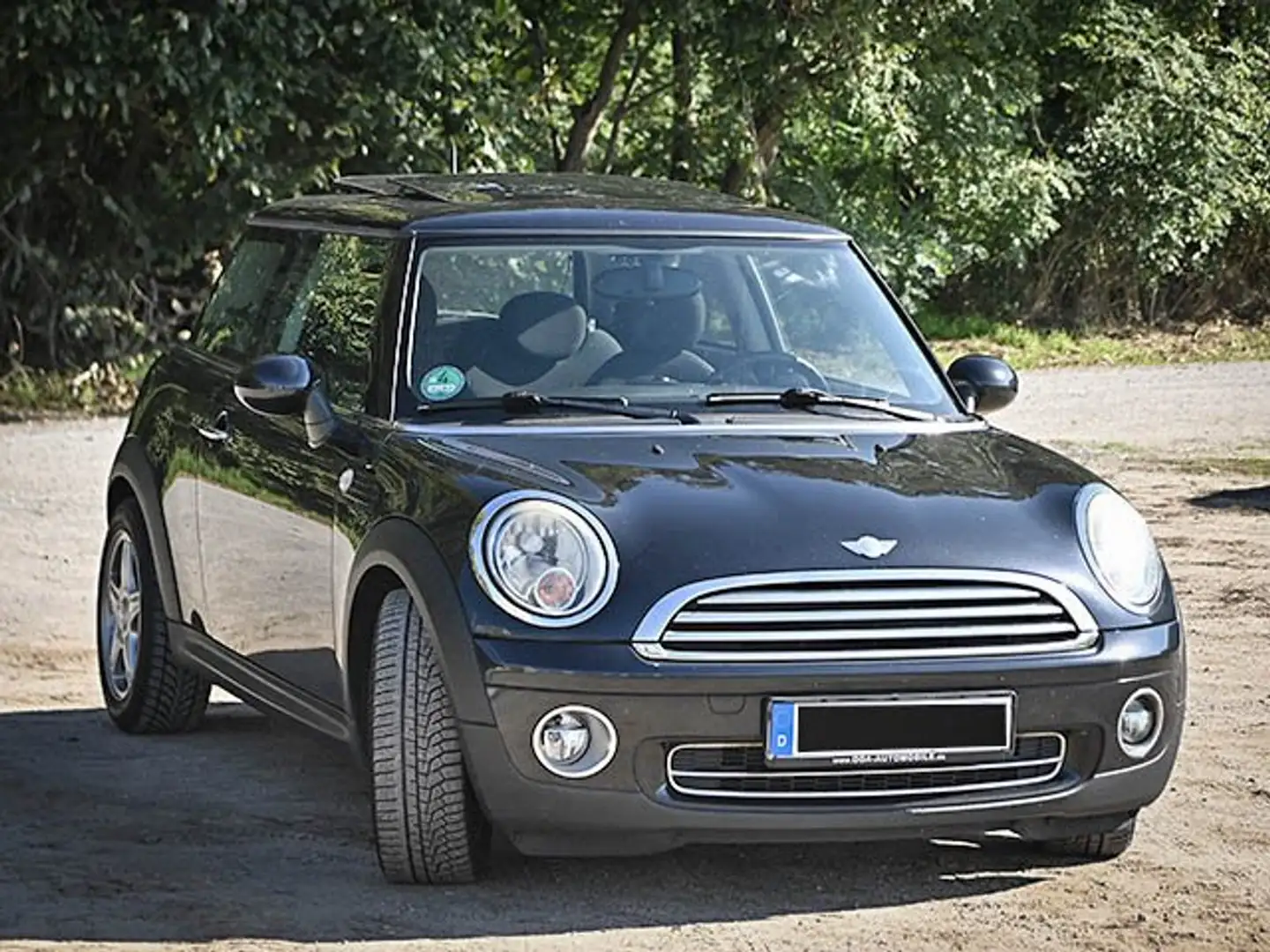 MINI Cooper MINI Schwarz - 2