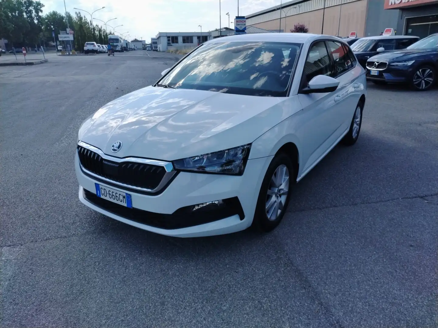 Skoda Scala Scala 2019 1.0 tsi Ambition 110cv Blanco - 1