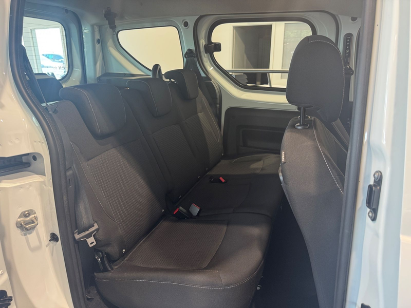 Dacia Dokker TCe 130 GPF Comfort NAVI KLIMA CARPLAY — photo 15