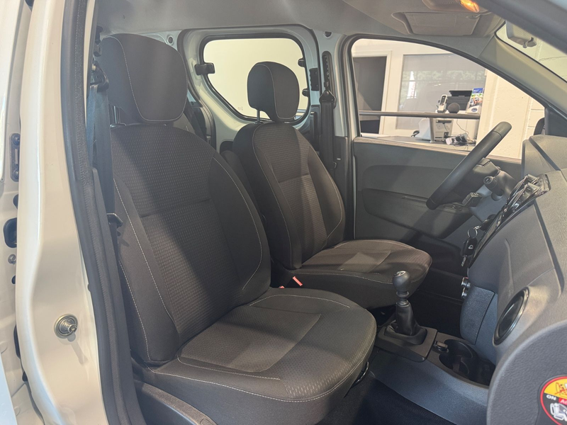 Dacia Dokker TCe 130 GPF Comfort NAVI KLIMA CARPLAY — photo 13