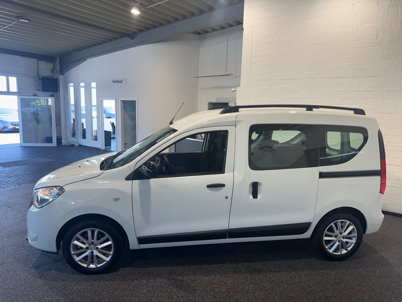 Dacia Dokker TCe 130 GPF Comfort NAVI KLIMA CARPLAY — photo 4