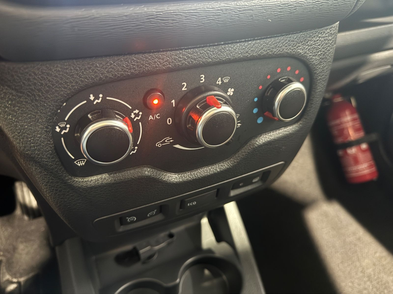 Dacia Dokker TCe 130 GPF Comfort NAVI KLIMA CARPLAY — photo 10