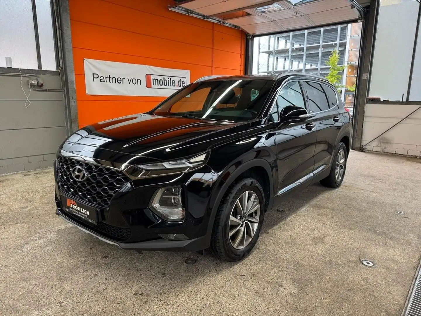Hyundai SANTA FE Style 4WD ACC AHK Leder LED Kamera DAB+ Noir - 1