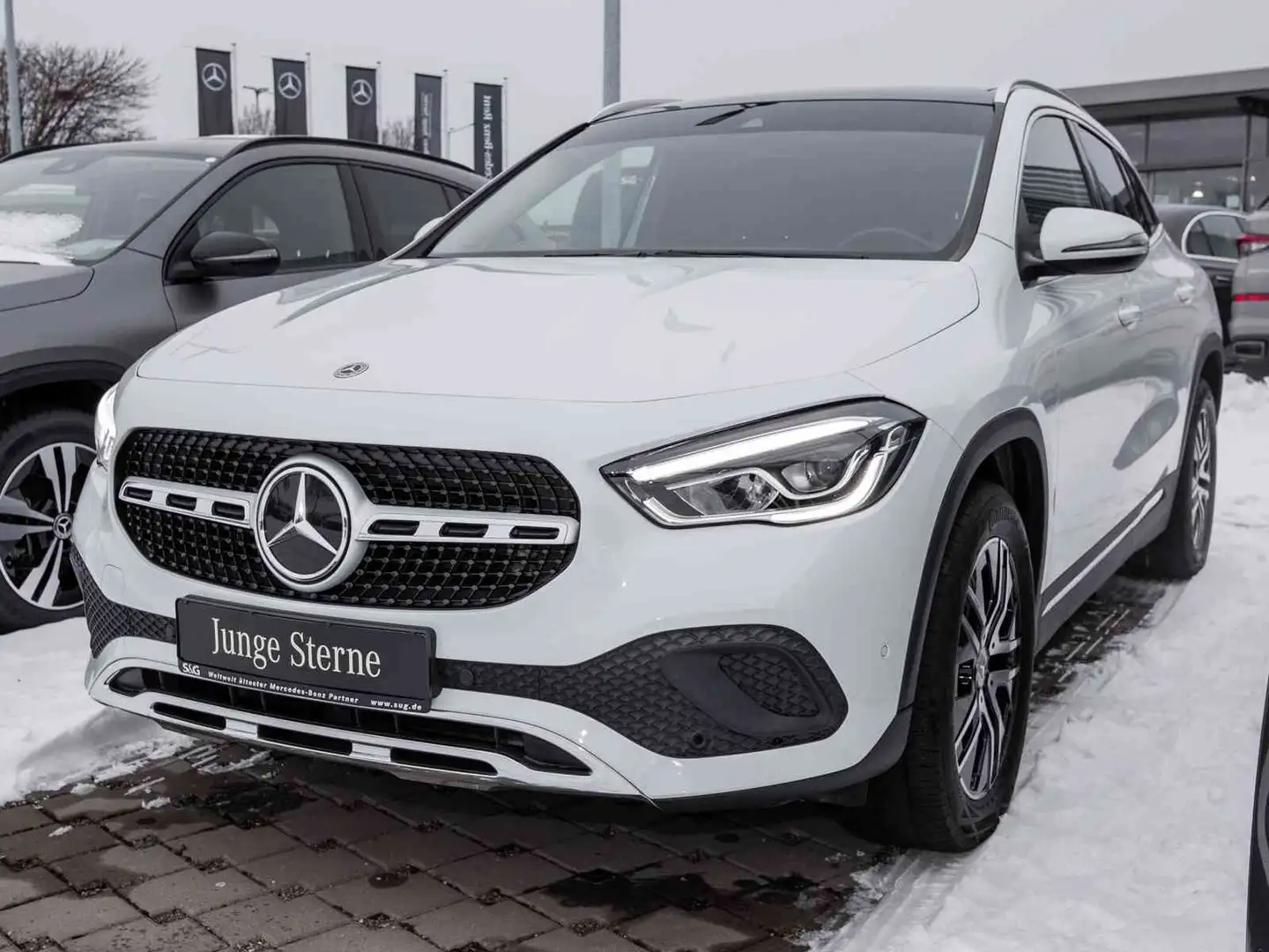Mercedes-Benz GLA 180 Progressive Pano+Spurhalte+Komfortsitze Blanc - 1