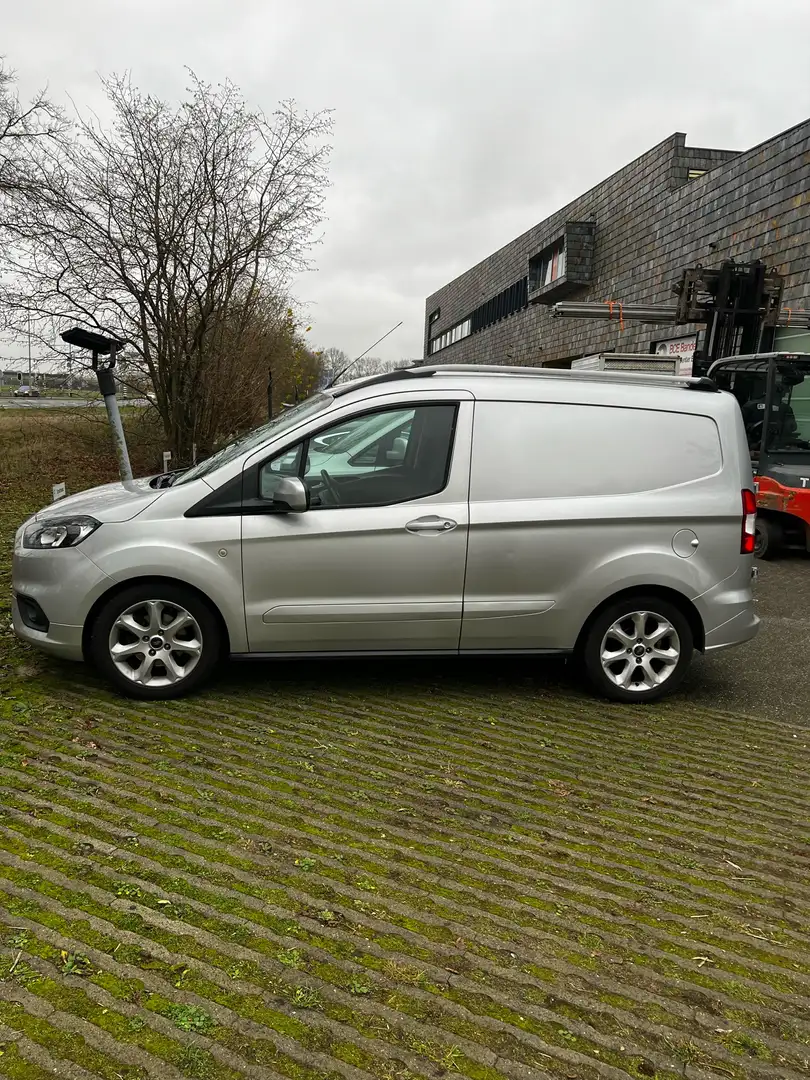 Ford Transit Courier Basis - 2