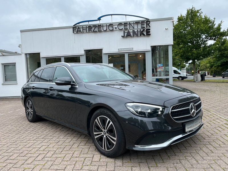Mercedes-Benz E 200 D T-Modell Avantgarde +LED/Leder/Navi+