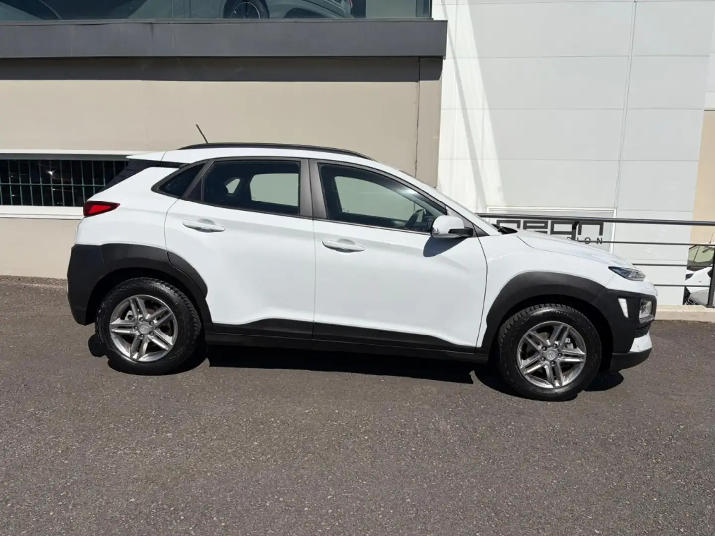 Hyundai KONA 1.6 CRDI Klass 4x2 115 Blanco - 2